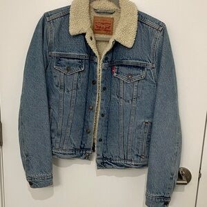 Levi's Classic Blue Denim Jacket with Sherpa Lining